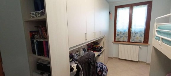 3 rooms Apartment in Parma, Italy No. 37589 17