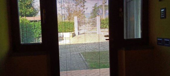 3 rooms Apartment in Vicchio, Italy No. 254582 2