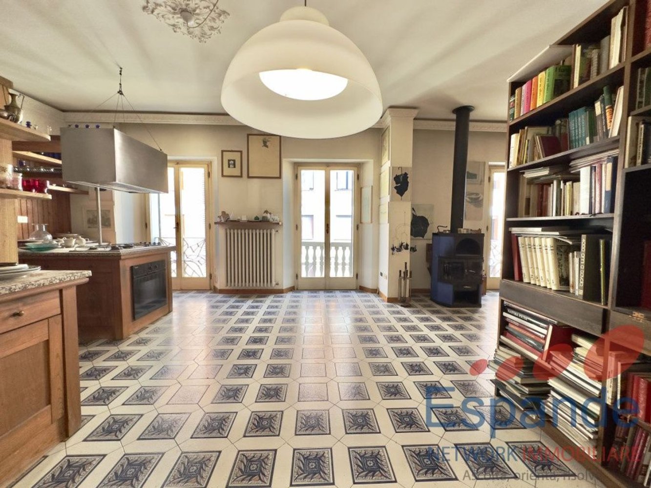 Квартира с 9 спальнями в Форли, Италия № 317890