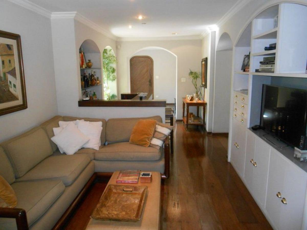 4 bedrooms House in Sao Paulo, Brazil No. 489532