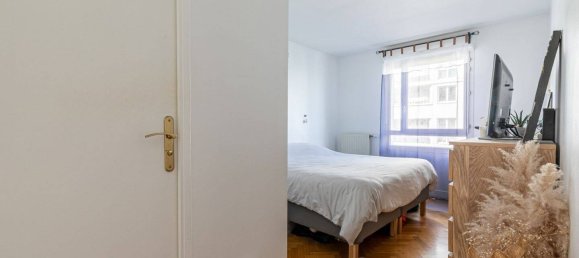 3 bedrooms Apartment in Courbevoie, France No. 176007 9