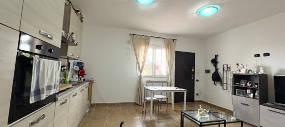 2-salle Maison à Aprilia, Italy No. 279615 4