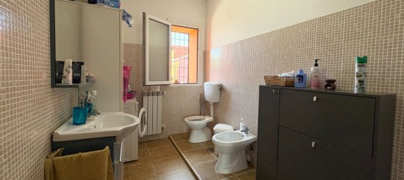 2-salle Maison à Aprilia, Italy No. 279615 16