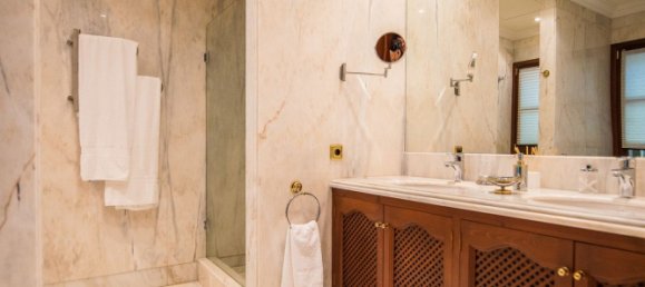 8 Schlafzimmer Villa in Malaga, Spain, Nr. 104583 14