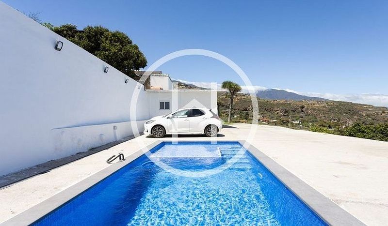 Casa de 4 dormitorios en Güímar, Spain No. 240316