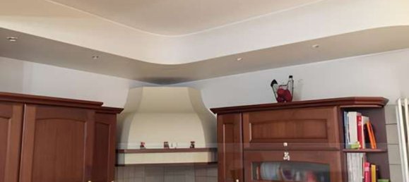 Квартира с 5 комнатами в Саннадзаро де Бургонди, Италия № 194002 2