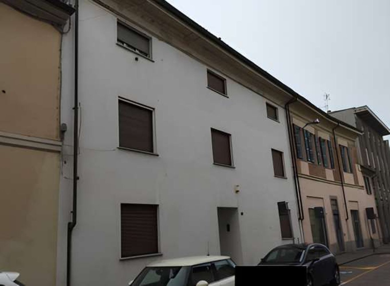 Квартира с 5 комнатами в Саннадзаро де Бургонди, Италия № 194002