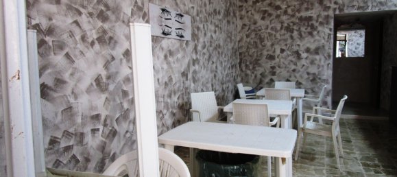 2 rooms Commercial property in Foggia, Italy No. 131986 6