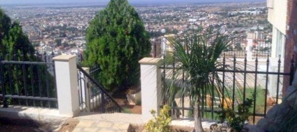 6 bedrooms Villa in Limassol, Cyprus No. 12552 3