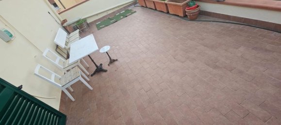 3 rooms Apartment in Livorno, Italy No. 39987 22