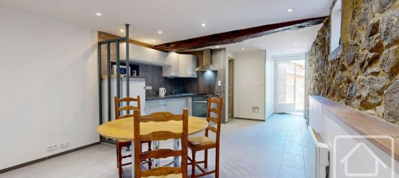 4 bedrooms Townhouse in Lyaud, France No. 302794 2