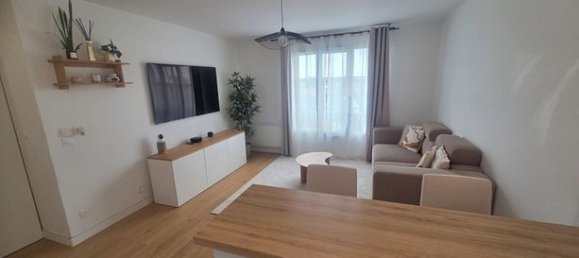 2 bedrooms Apartment in Tremblay-en-France, France No. 358525 7