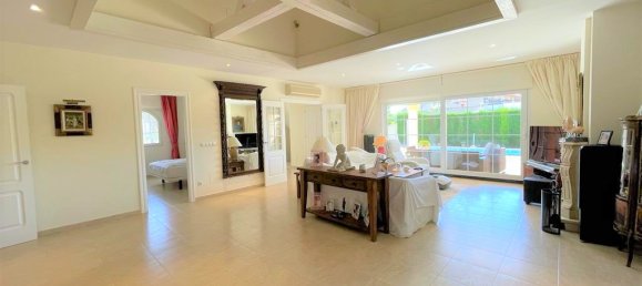 4 bedrooms Villa in Playa Flamenca II, Spain No. 1056 4