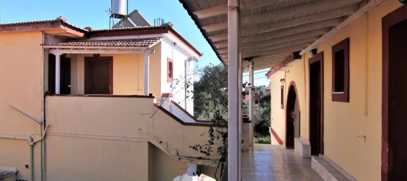 400 m² adosado en venta en Corfu, Central Corfu and Diapontian Islands, Corfu, Ionian Islands, Peloponnese, Western Greece and the Ionian, Greece № 5316 5