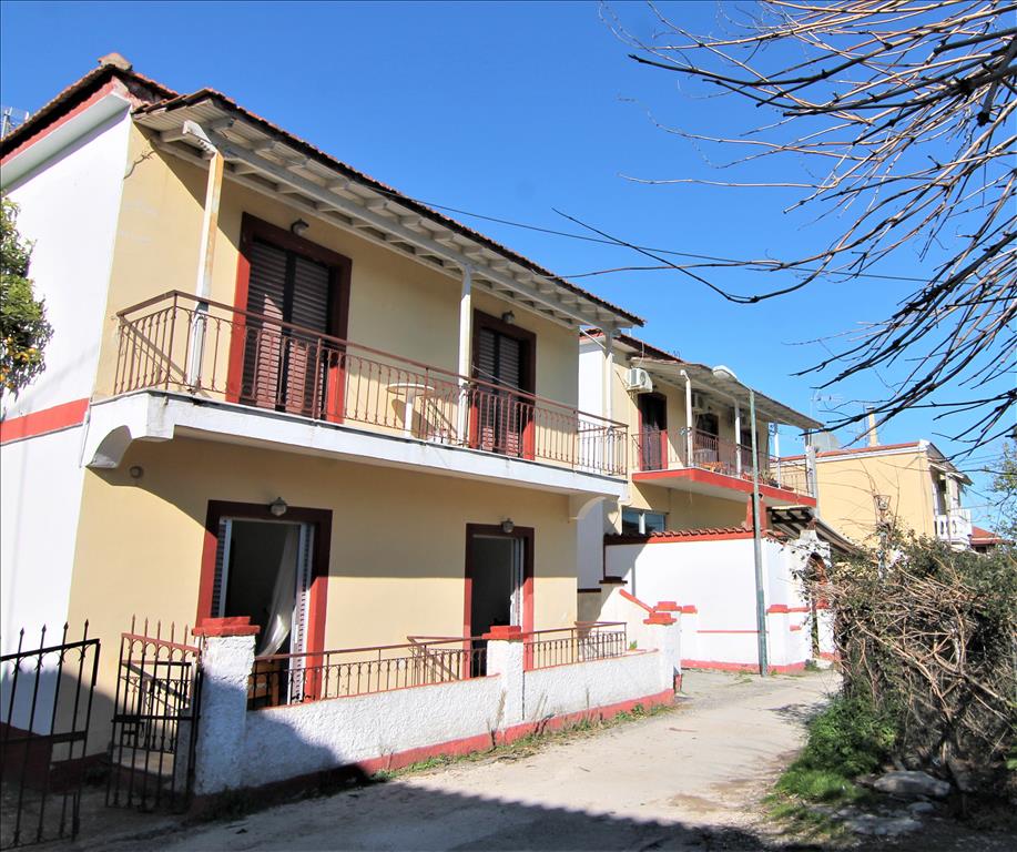 400 m² adosado en venta en Corfu, Central Corfu and Diapontian Islands, Corfu, Ionian Islands, Peloponnese, Western Greece and the Ionian, Greece № 5316