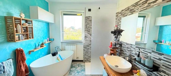 Квартира с 2 спальнями в Вилласанта, Италия № 141463 29