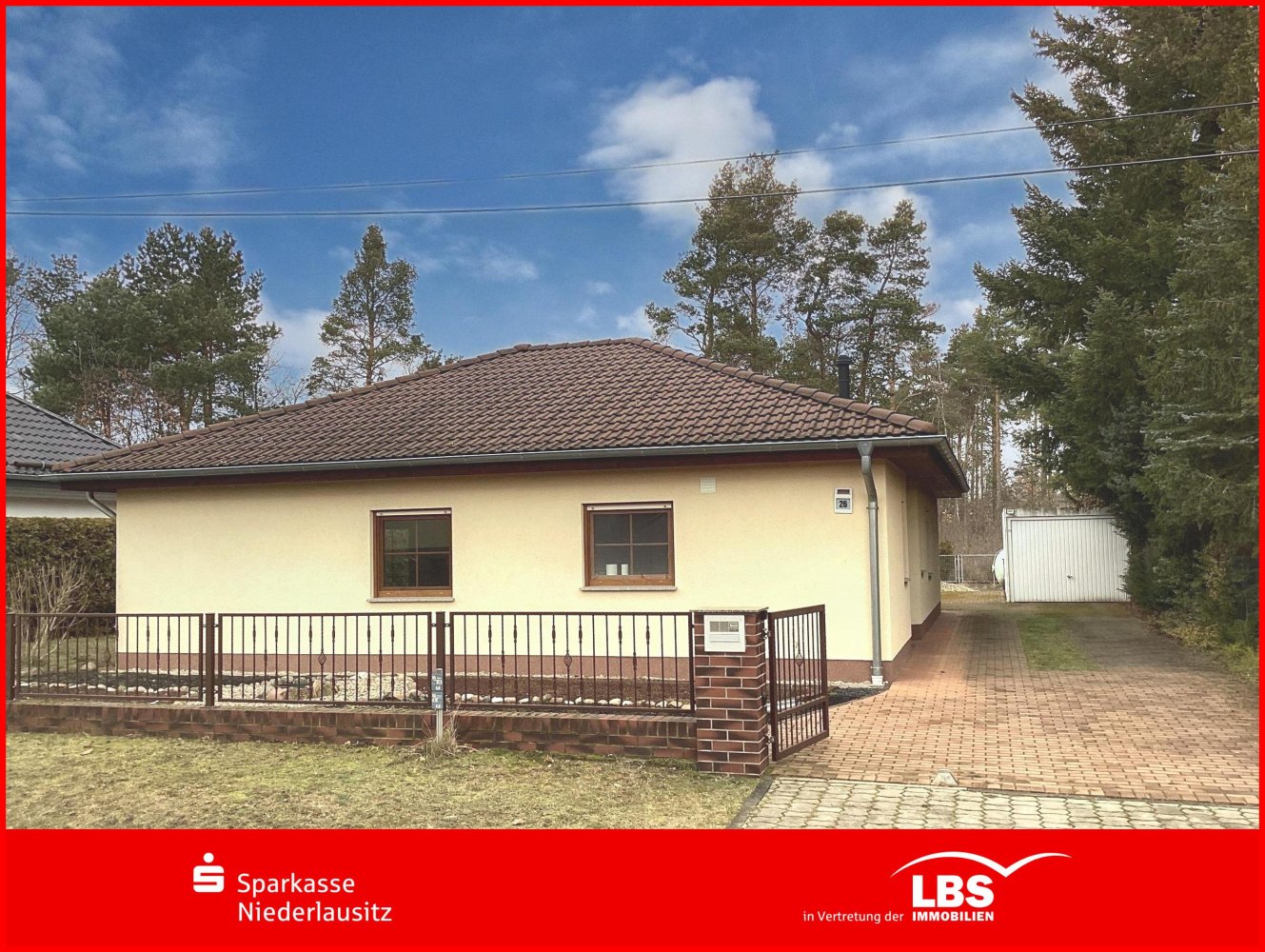 4 rooms Bungalow in Oberspreewald-Lausitz, Germany No. 45112