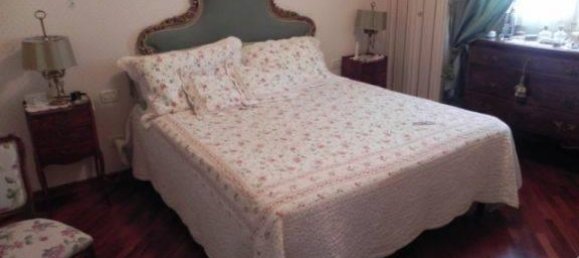 5 rooms Apartment in Viareggio, Italy No. 27613 3