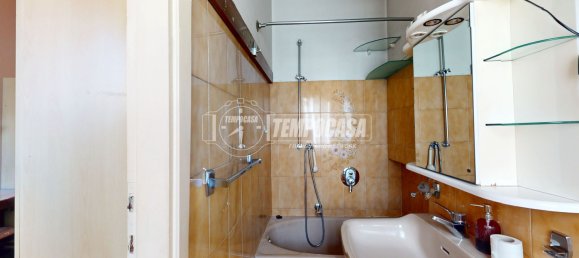 2 bedrooms House in Cogliate, Italy No. 372827 28