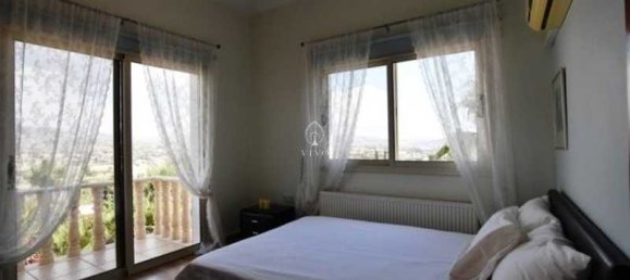 5 bedrooms Villa in Pyrgos, Cyprus No. 19123 16