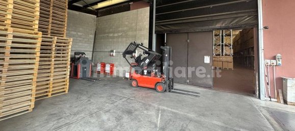 Lagerhaus in Colverde, Italy 4596m², Nr. 145140 7