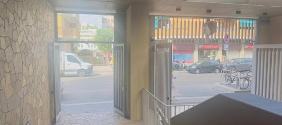 1 Schlafzimmer Wohnung in Milan, Italy, Nr. 389911 11