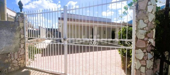 2 bedrooms Villa in Cinisi, Italy No. 321070 6