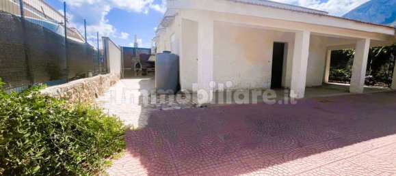 2 bedrooms Villa in Cinisi, Italy No. 321070 2