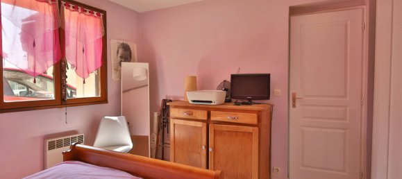 Квартира с 2 спальнями в Сен-Жорж-д'Эсперанш, Франция № 355422 8