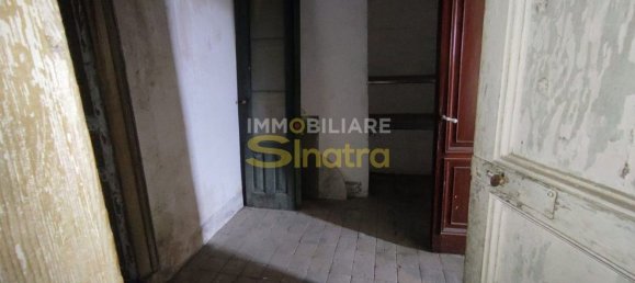 6 rooms House in Belpasso, Italy No. 48515 12