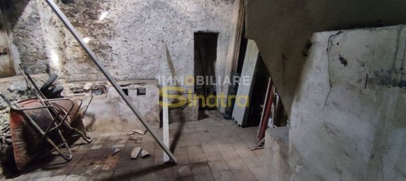 6 rooms House in Belpasso, Italy No. 48515 20