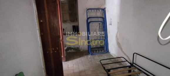 6 rooms House in Belpasso, Italy No. 48515 10