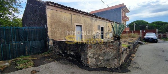 6 rooms House in Belpasso, Italy No. 48515 3