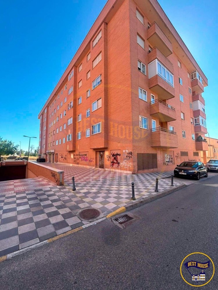 272m² Commercial property in Cuenca, Spain No. 268318