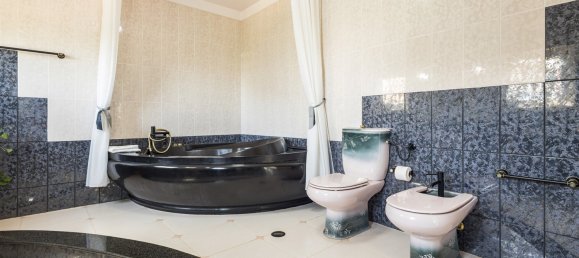 7 bedrooms House in Lagoa, Portugal No. 97769 36