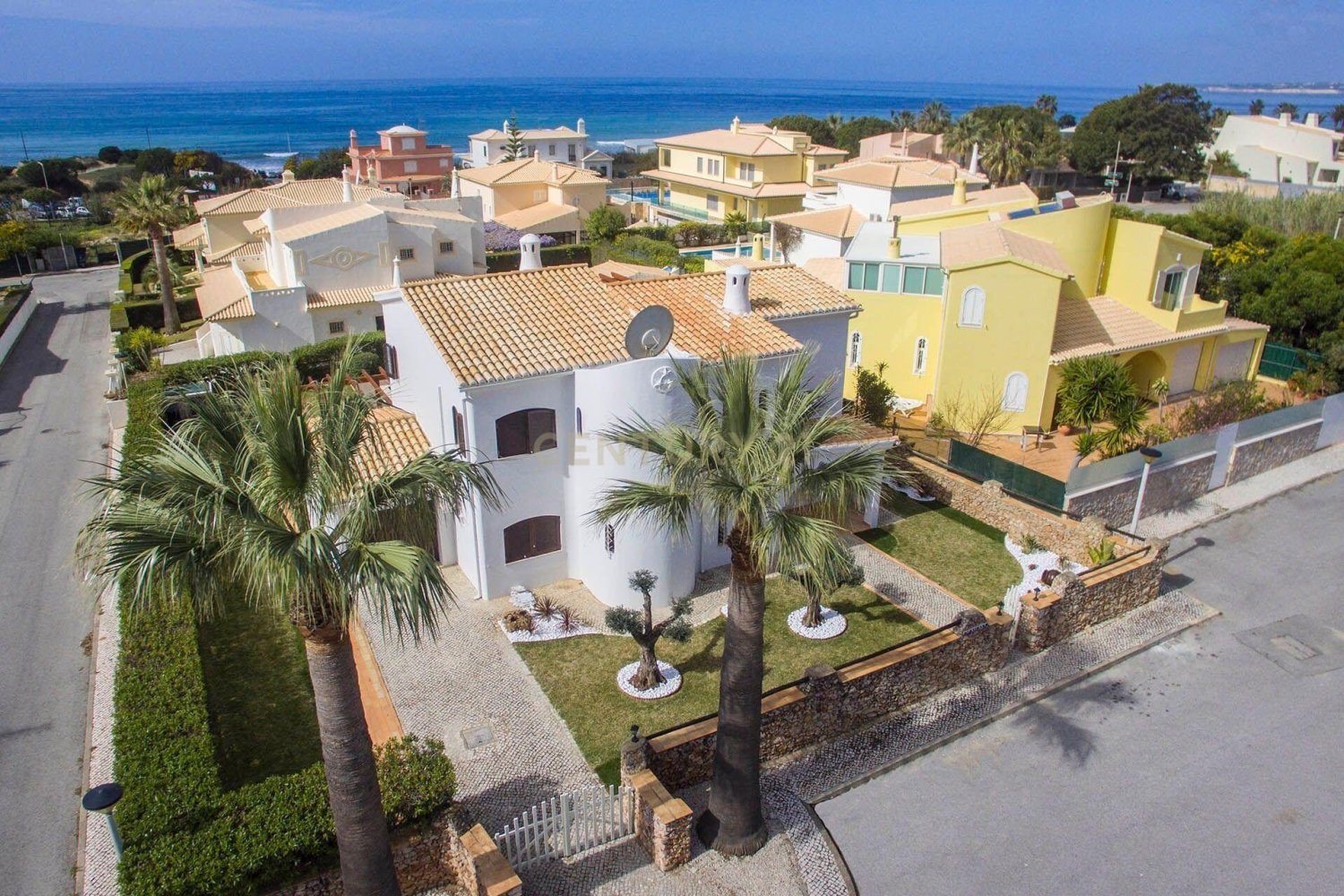 4 Schlafzimmer Villa in Guia, Portugal, Nr. 107513