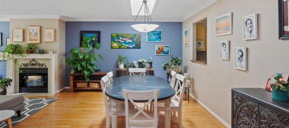 3 bedrooms House in British Columbia, Canada No. 1237 6