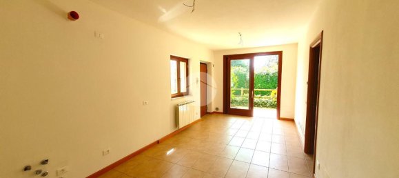 3 rooms Apartment in Toscolano Maderno, Italy No. 82887 2