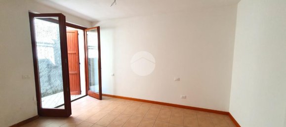 3 rooms Apartment in Toscolano Maderno, Italy No. 82887 6