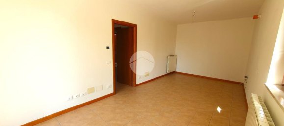 3 rooms Apartment in Toscolano Maderno, Italy No. 82887 4