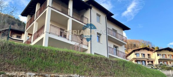 Квартира с 4 комнатами в Гандино, Италия № 182222 20