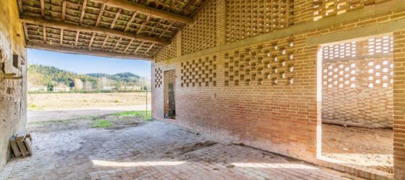 5 bedrooms House in Montaione, Italy No. 574 5