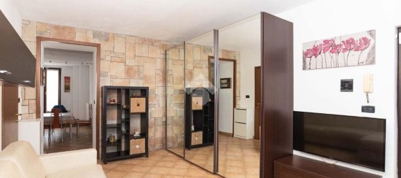 6 rooms Apartment in Nole, Italy No. 157709 3