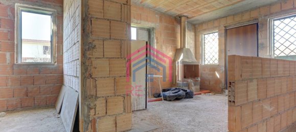 Villa de 1 dormitorio en Pomezia, Italy No. 171763 13