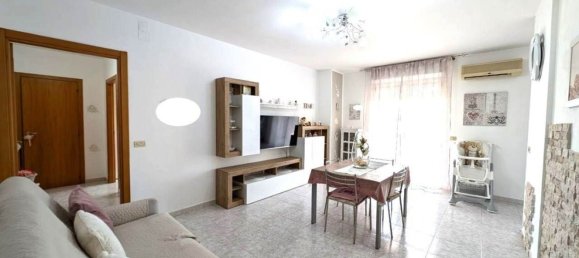 3-salle Appartement à San Severo, Italy No. 160963 4