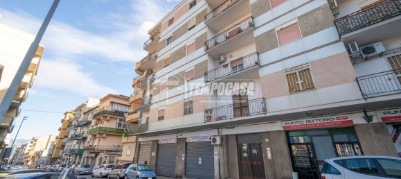 Квартира с 4 комнатами в Мессина, Италия № 289341 35