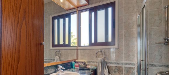 4 bedrooms Villa in Livadia, Cyprus No. 9463 18