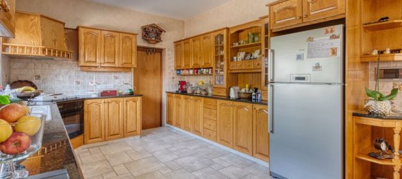 4 bedrooms Villa in Livadia, Cyprus No. 9463 10