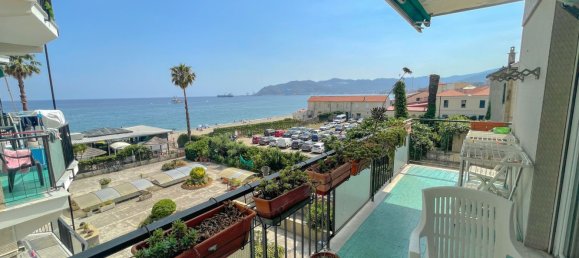4 bedrooms Apartment in Savona, Italy No. 363132 2