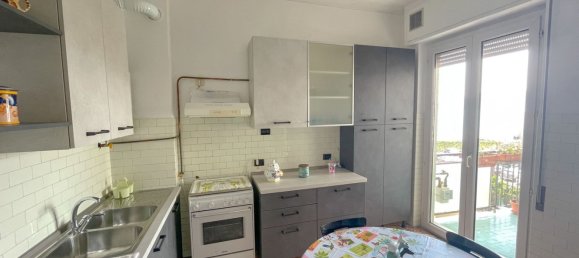 4 bedrooms Apartment in Savona, Italy No. 363132 10